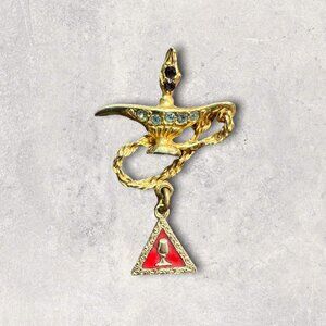 Free‎ Mason Lapel Pin Cross Genie Lamp Rhinestone Shriner Lodge Goldtone Vintage
